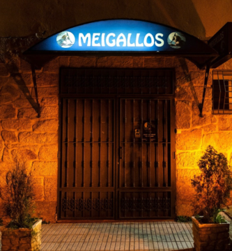 Entrada al disco pub liberal de Ourense
